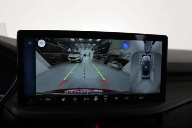 Ford Kuga (2024) thumbnail 14
