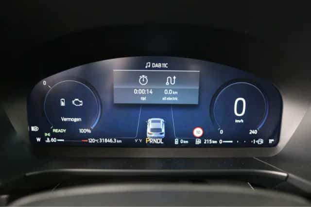 Ford Kuga (2024) thumbnail 16