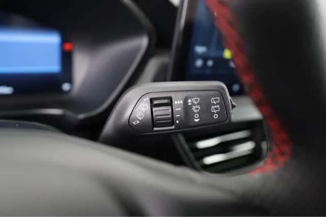 Ford Kuga (2024) thumbnail 29