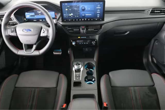 Ford Kuga (2024) thumbnail 4