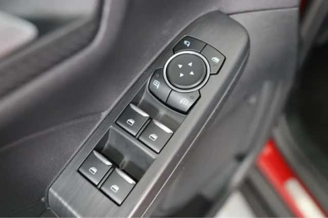 Ford Kuga (2024) thumbnail 37