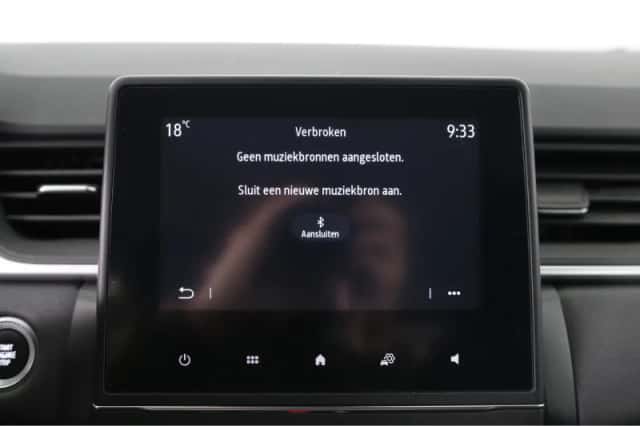 Renault Captur (2021) thumbnail 31