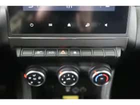 Renault Captur (2021) thumbnail 33