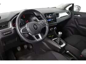 Renault Captur (2021) thumbnail 5