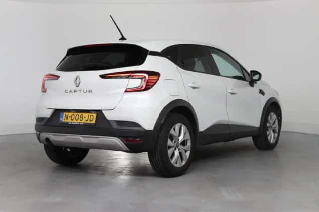 Renault Captur (2021) thumbnail 8