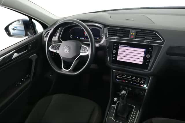 Volkswagen Tiguan (2021) thumbnail 22