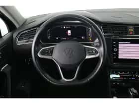 Volkswagen Tiguan (2021) thumbnail 24
