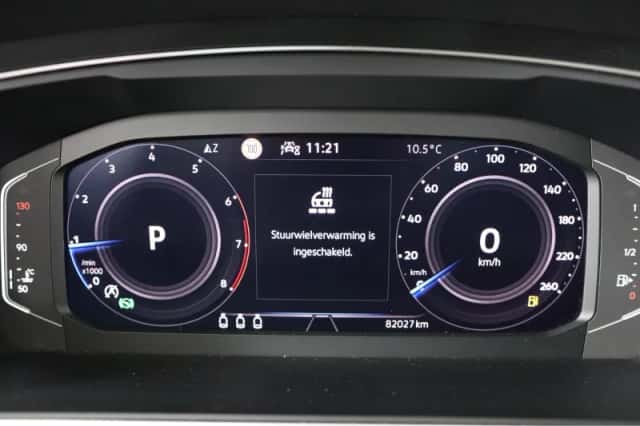 Volkswagen Tiguan (2021) thumbnail 25