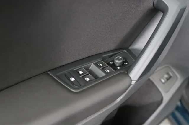 Volkswagen Tiguan (2021) thumbnail 28