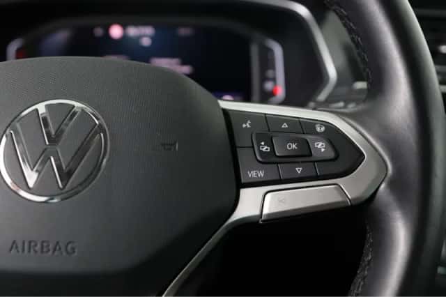 Volkswagen Tiguan (2021) thumbnail 30