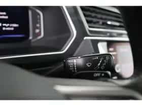 Volkswagen Tiguan (2021) thumbnail 32