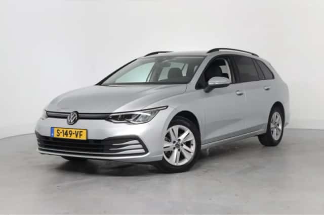 Volkswagen Golf (2023) thumbnail 1