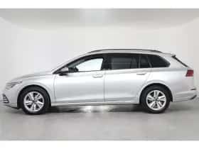 Volkswagen Golf (2023) thumbnail 2