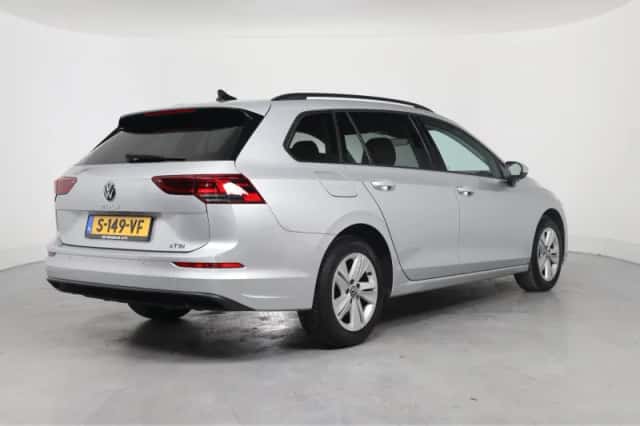 Volkswagen Golf (2023) thumbnail 13