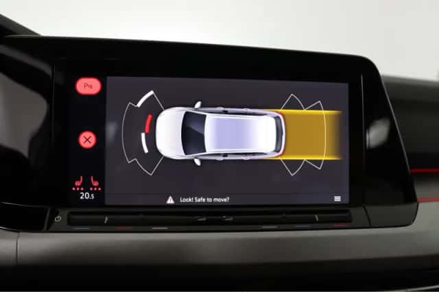 Volkswagen Golf (2023) thumbnail 19