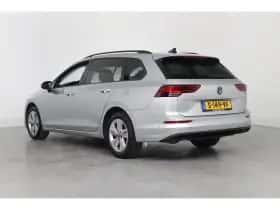Volkswagen Golf (2023) thumbnail 3