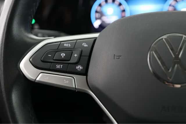 Volkswagen Golf (2023) thumbnail 27