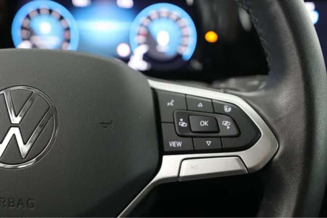 Volkswagen Golf (2023) thumbnail 28