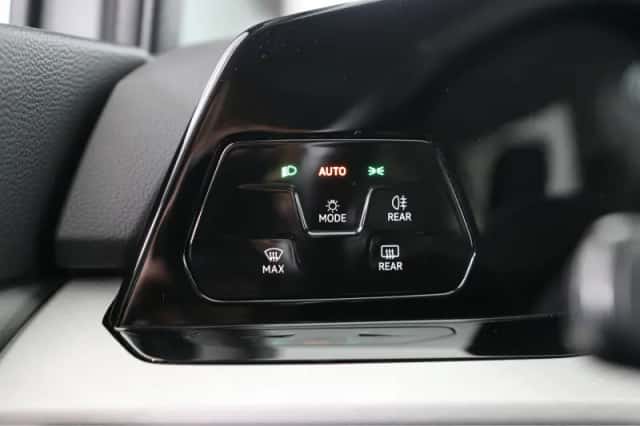 Volkswagen Golf (2023) thumbnail 34