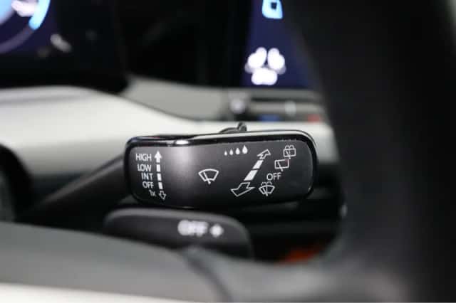 Volkswagen Golf (2023) thumbnail 37