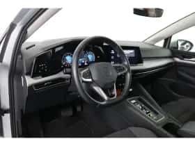 Volkswagen Golf (2023) thumbnail 5