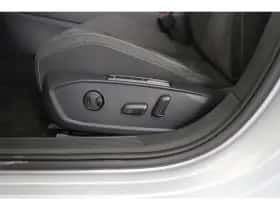 Volkswagen Golf (2023) thumbnail 7