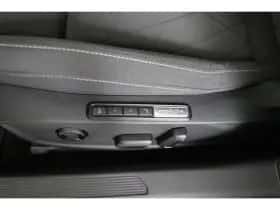 Volkswagen Golf (2023) thumbnail 8