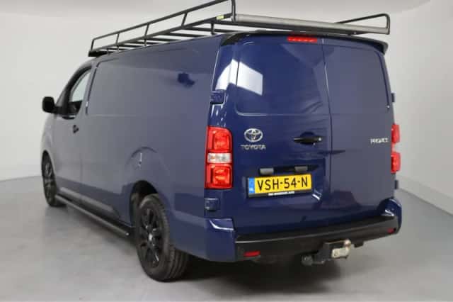 Toyota Proace (2022) thumbnail 2