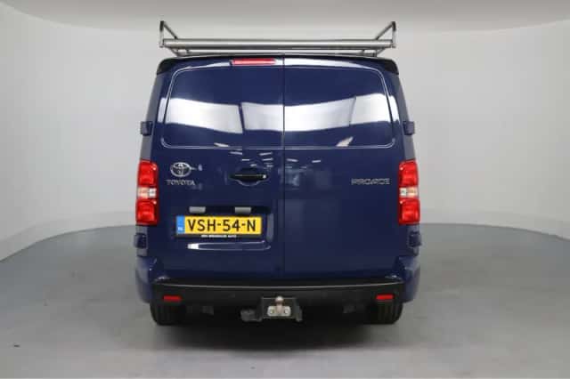 Toyota Proace (2022) thumbnail 8