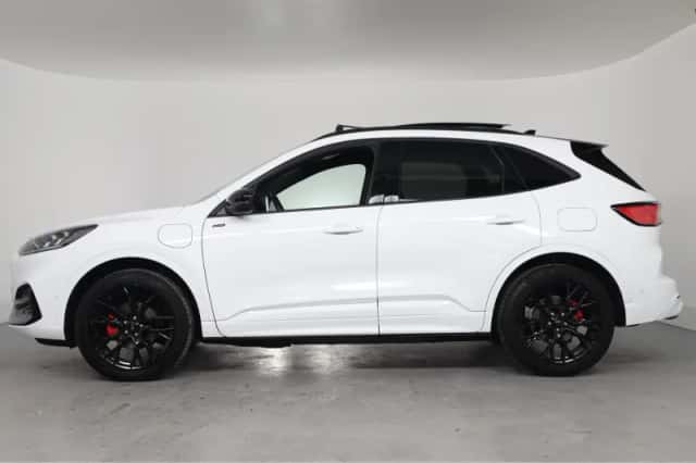 Ford Kuga (2024) thumbnail 2