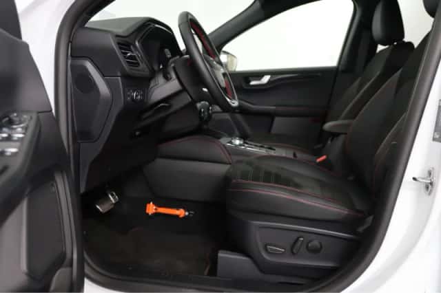 Ford Kuga (2024) thumbnail 25
