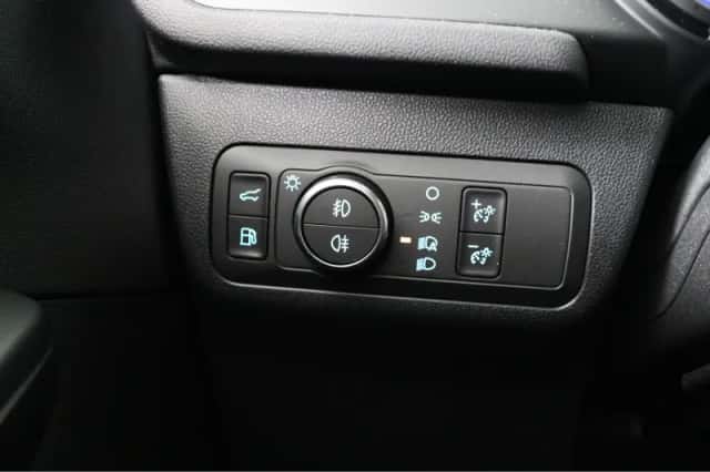 Ford Kuga (2024) thumbnail 29