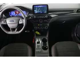 Ford Kuga (2024) thumbnail 4