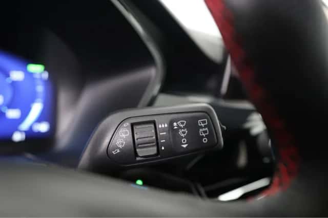Ford Kuga (2024) thumbnail 32