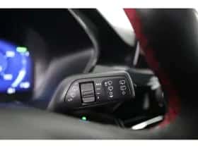 Ford Kuga (2024) thumbnail 32