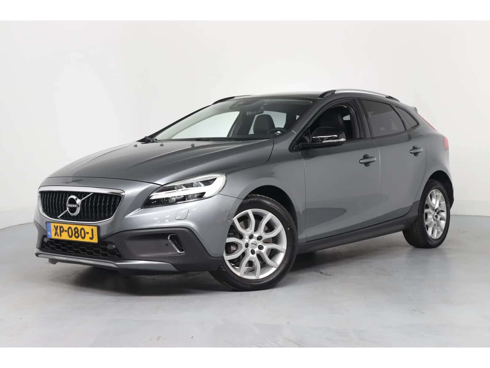 Volvo V40 (2019) — foto 1