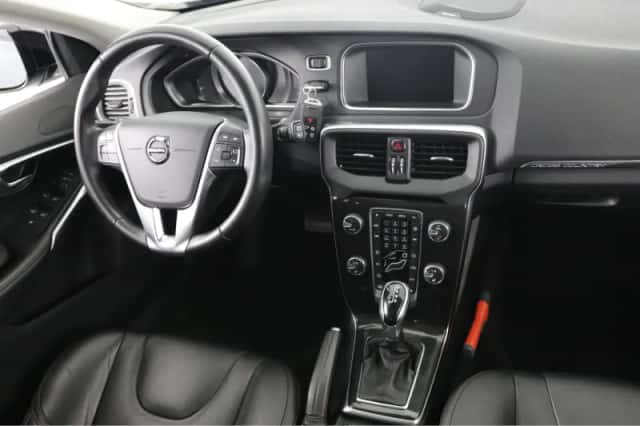 Volvo V40 (2019) thumbnail 22