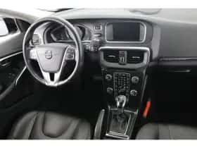Volvo V40 (2019) thumbnail 22