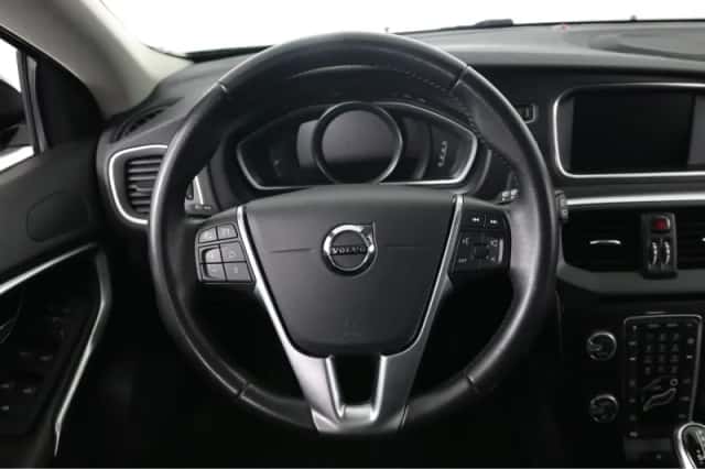 Volvo V40 (2019) thumbnail 28