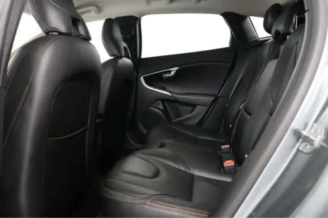 Volvo V40 (2019) thumbnail 29