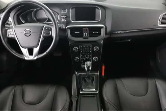 Volvo V40 (2019) thumbnail 4