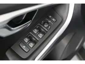 Volvo V40 (2019) thumbnail 33