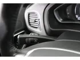 Volvo V40 (2019) thumbnail 38