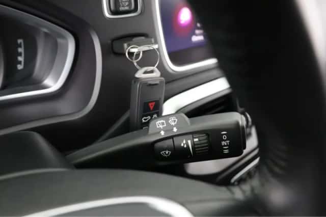 Volvo V40 (2019) thumbnail 39