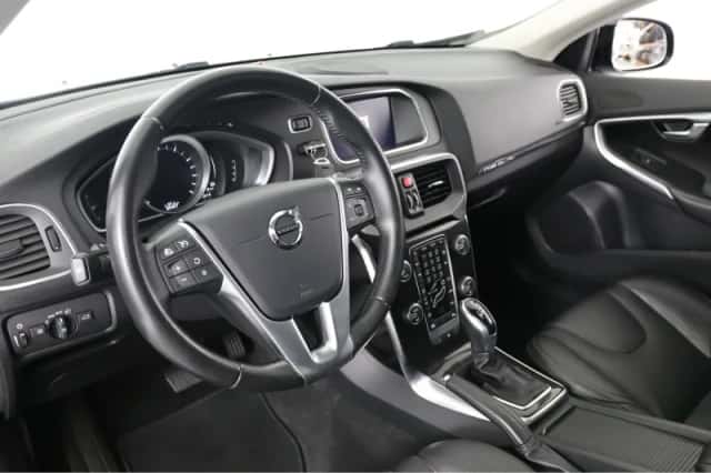 Volvo V40 (2019) thumbnail 5
