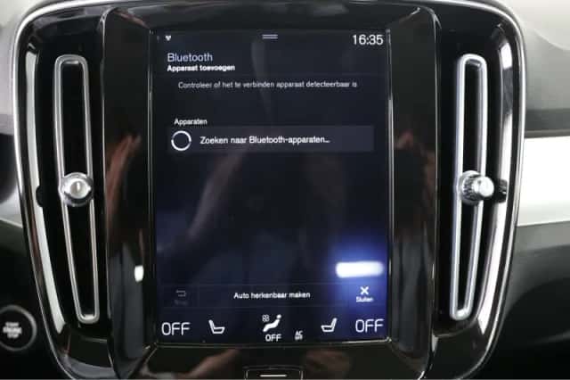 Volvo XC40 (2020) thumbnail 11