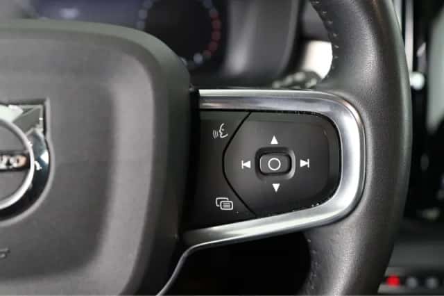 Volvo XC40 (2020) thumbnail 30