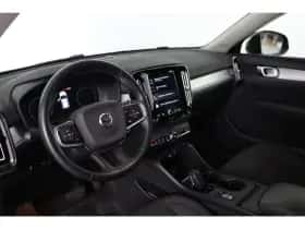 Volvo XC40 (2020) thumbnail 5