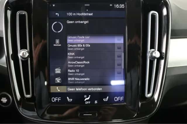 Volvo XC40 (2020) thumbnail 9