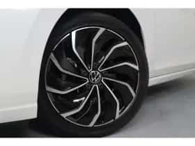 Volkswagen Golf (2023) thumbnail 12